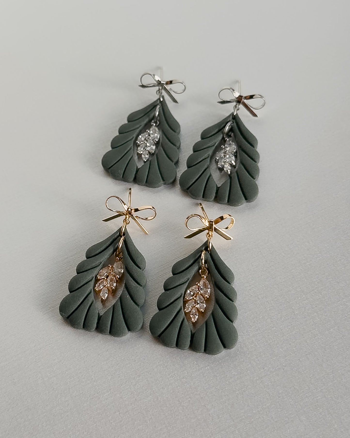 Evergreen Earrings - Gold