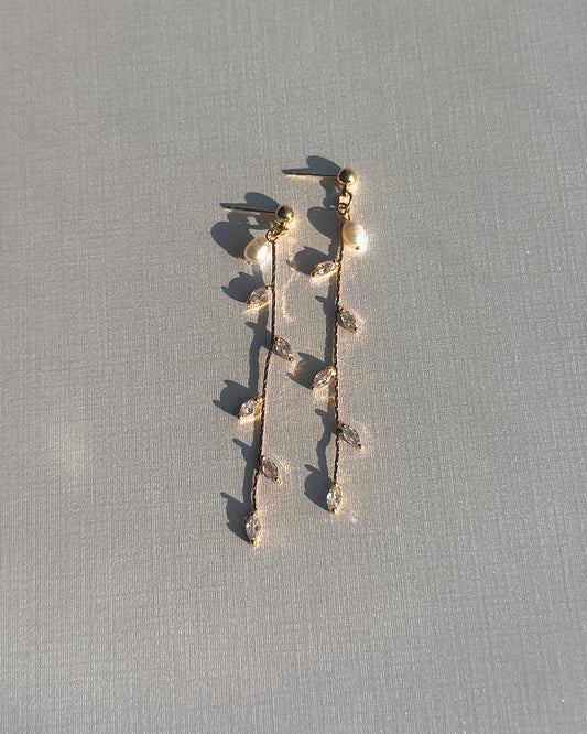 Grace Earrings - Gold