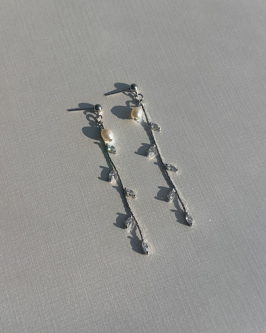 Grace Earrings - Silver