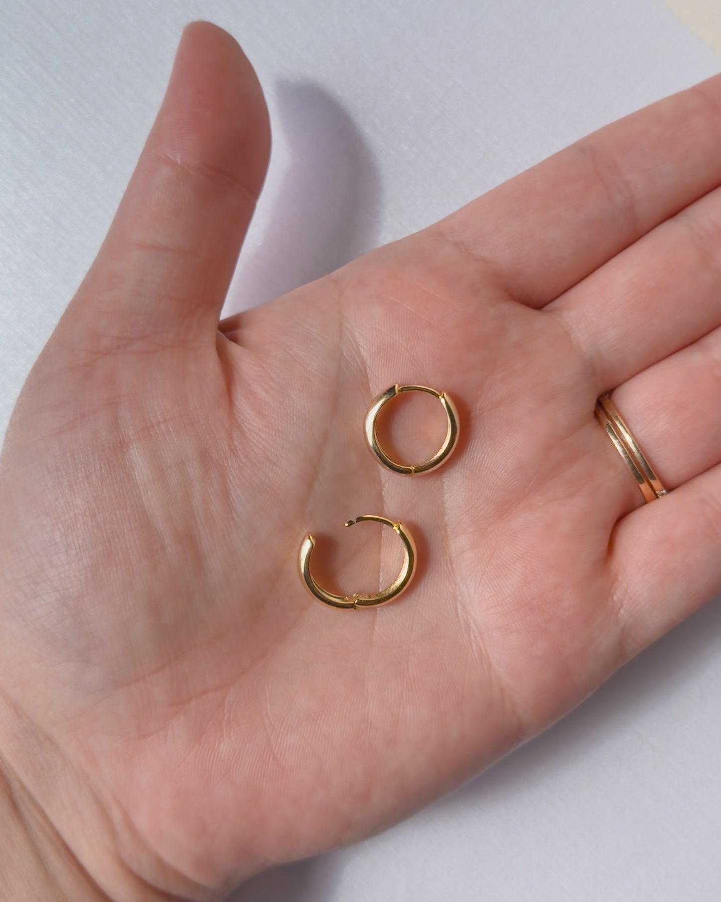 Dove Earrings - Gold