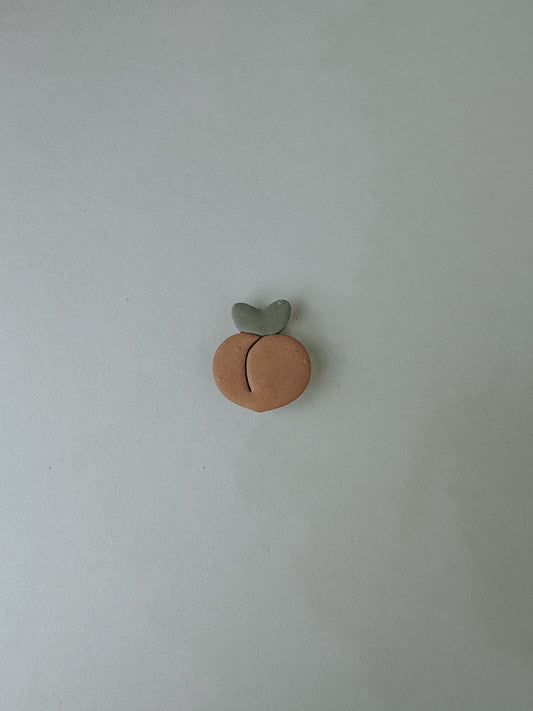 Peach Magnet