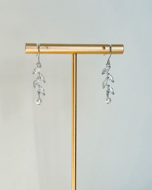 Pearl Earrings - Silver