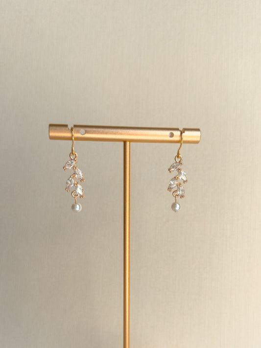 Pearl Earrings - Gold
