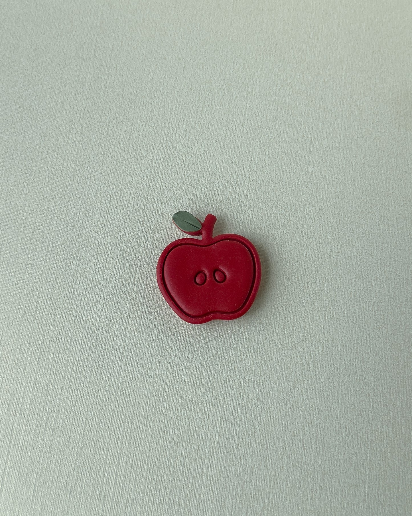 Apple Magnet