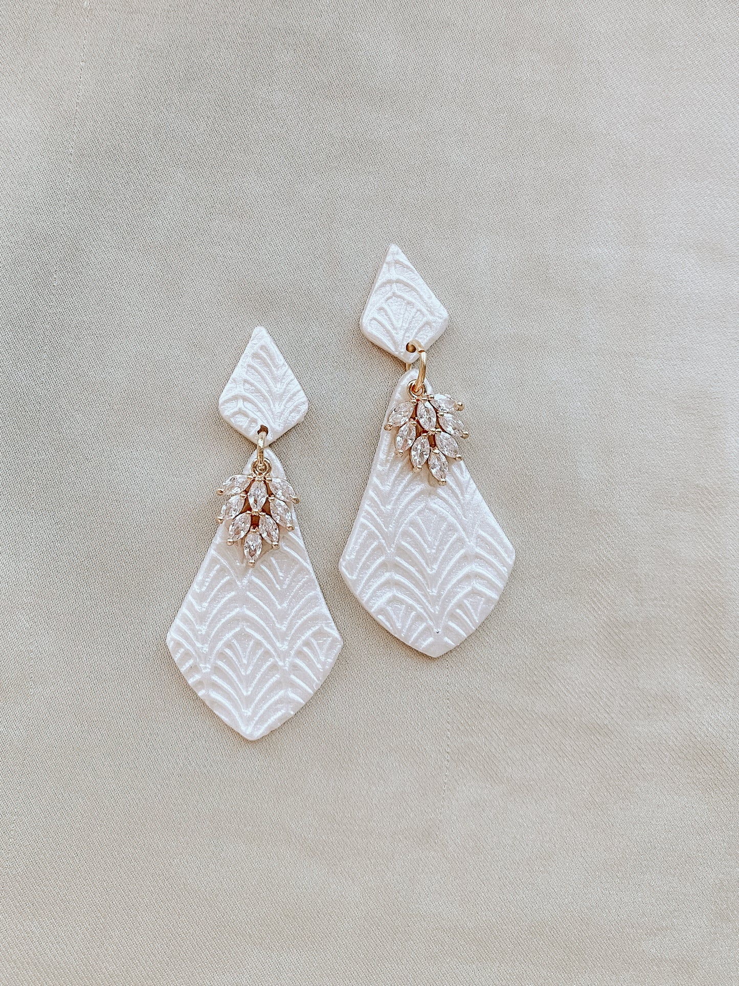 Hydrangea Earrings - Gold