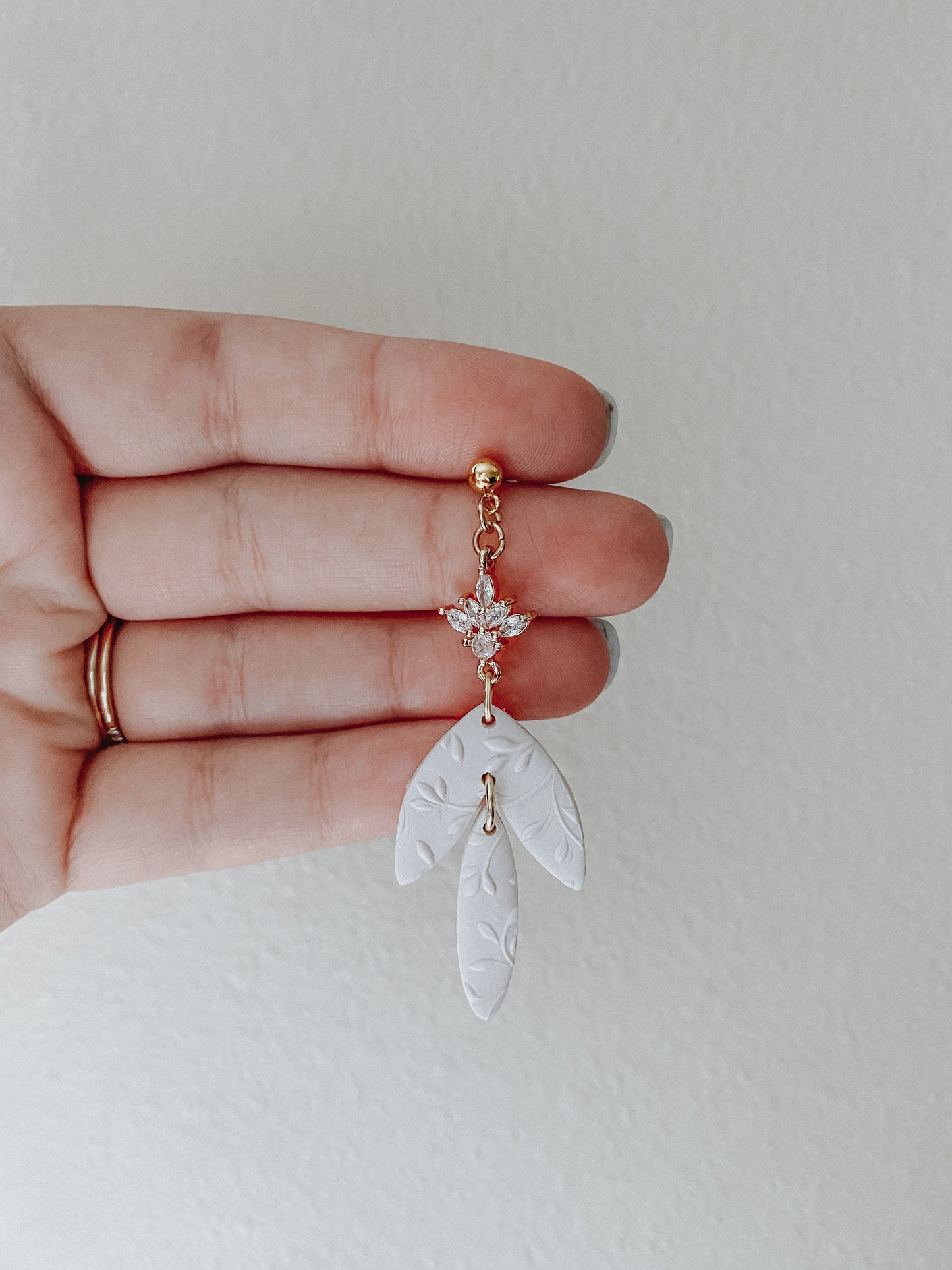 Flora Earrings - Gold