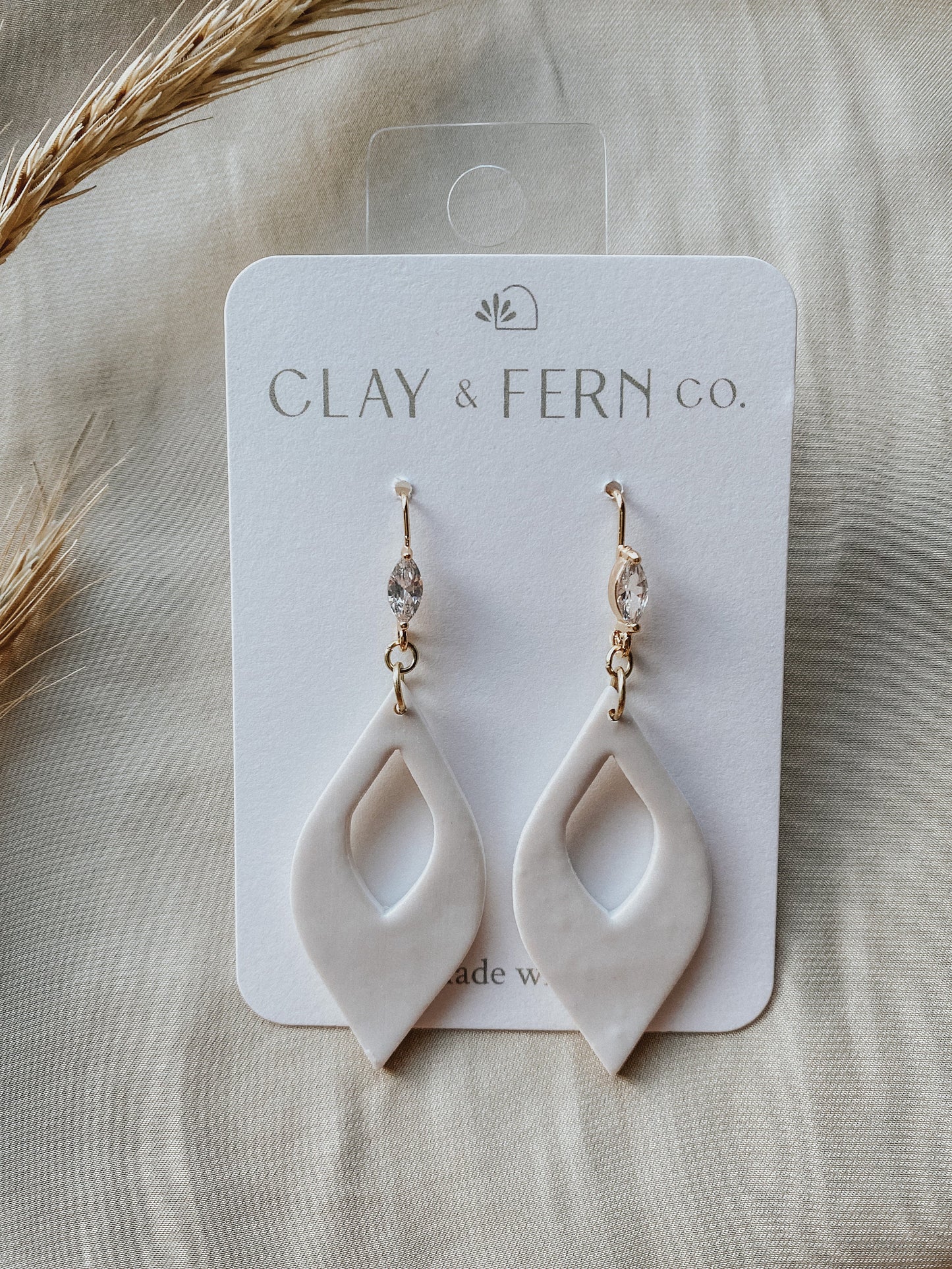 Poppy Earrings - Pearl