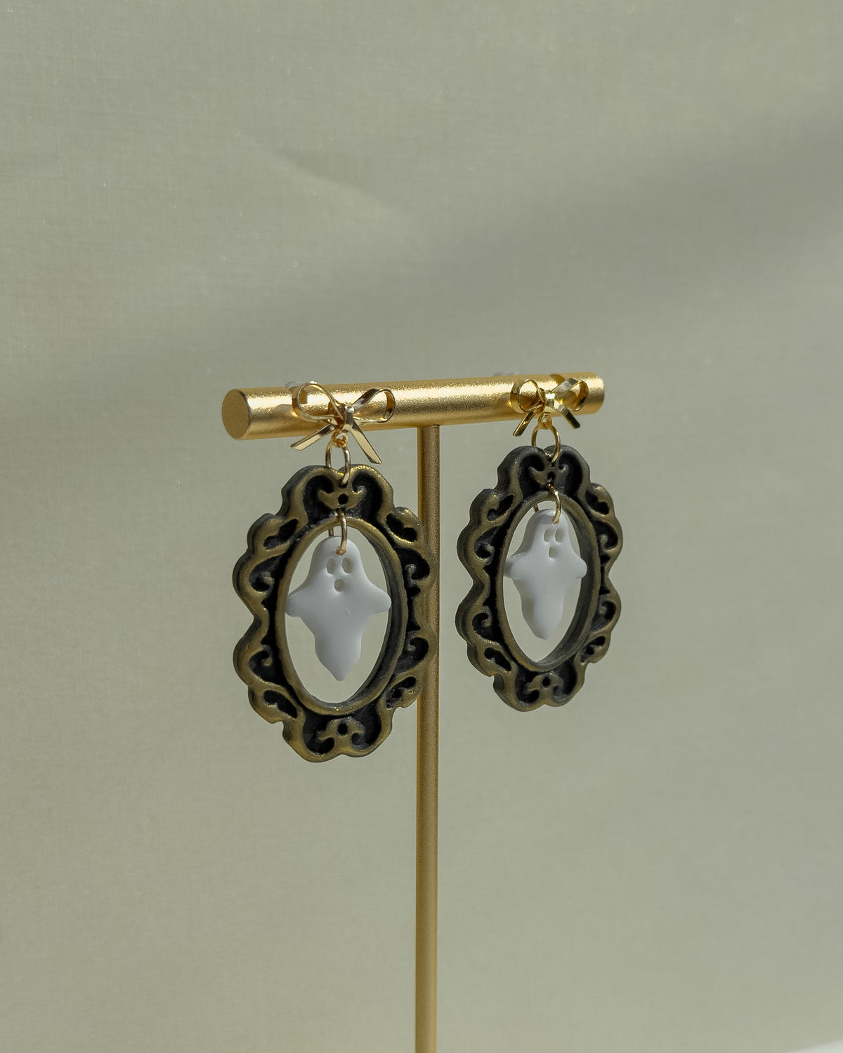 Waverly Earrings - Black
