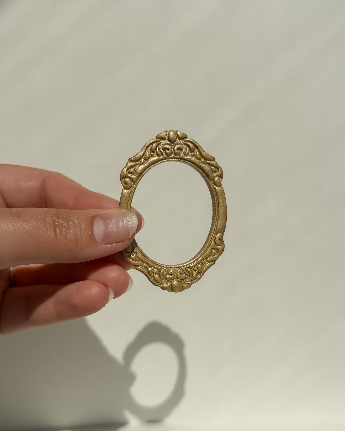 Frame Magnet - Oval