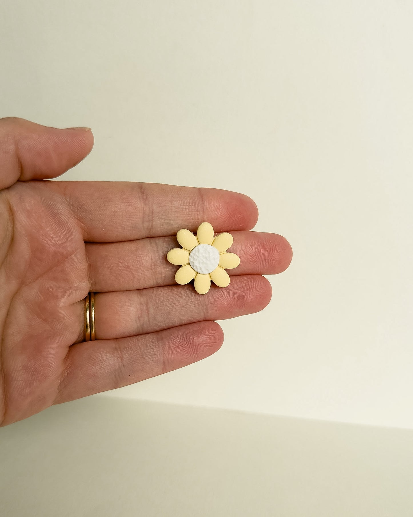 Kennedy Earrings - Yellow