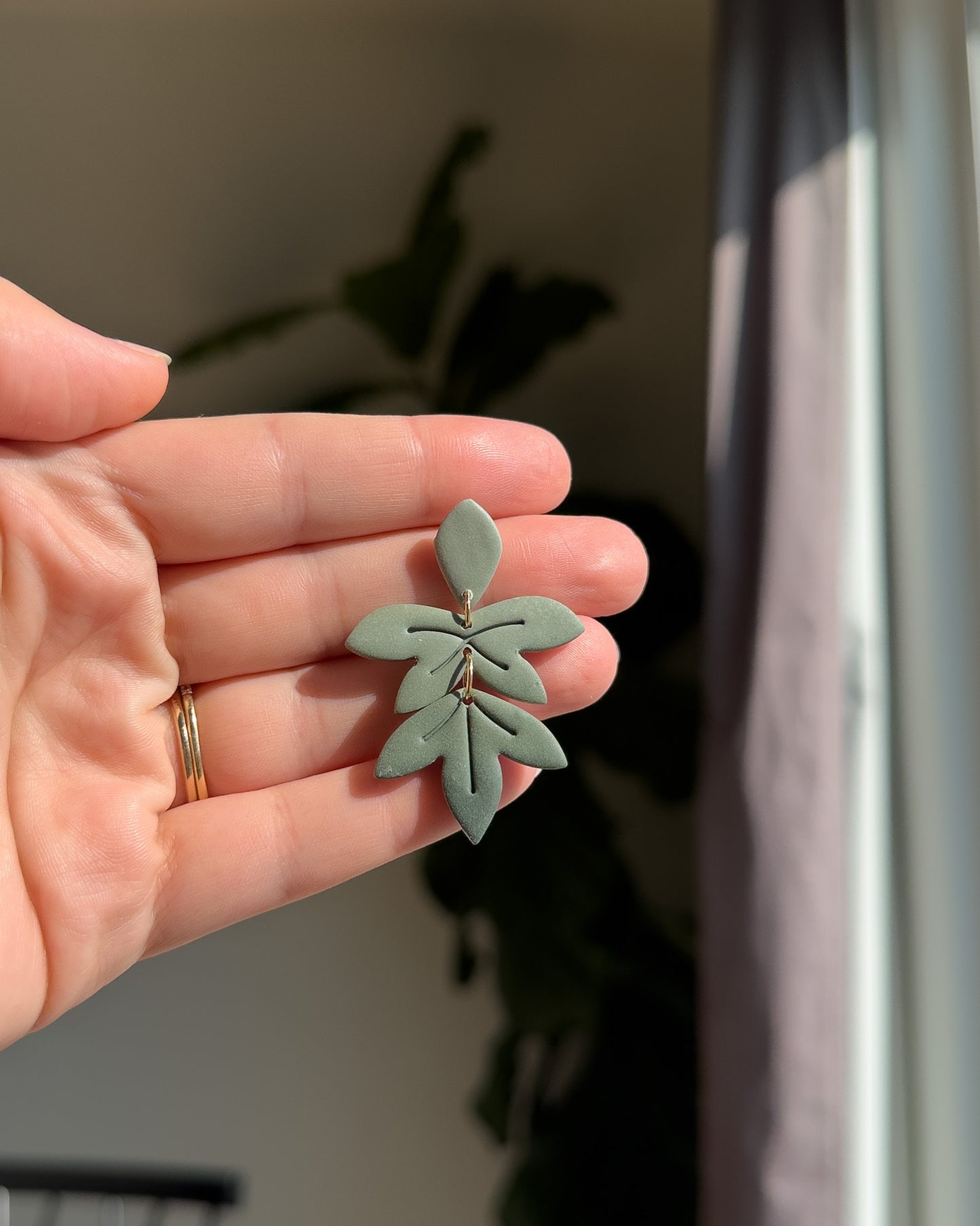 Tia Earrings