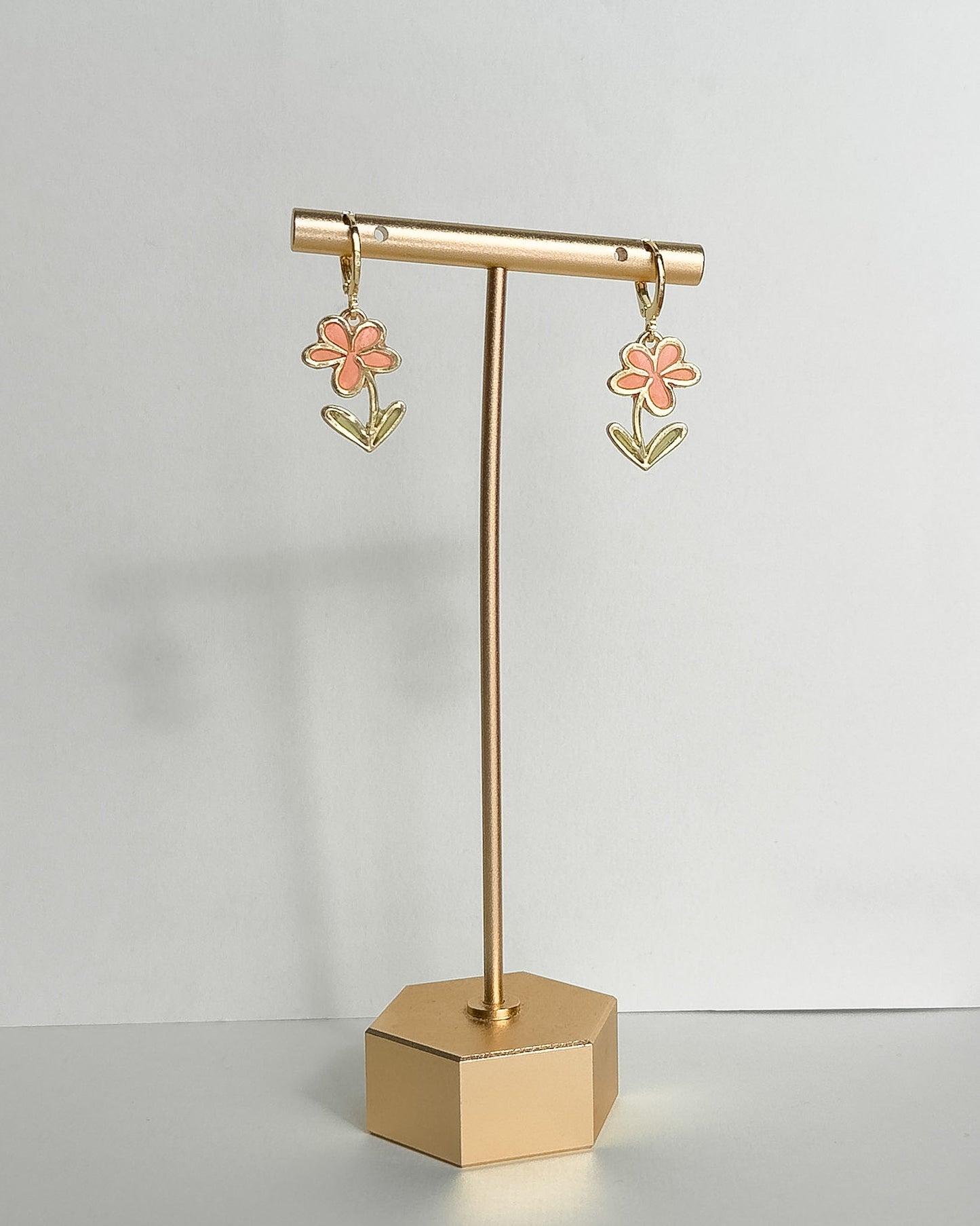 Avery Earrings - Pink