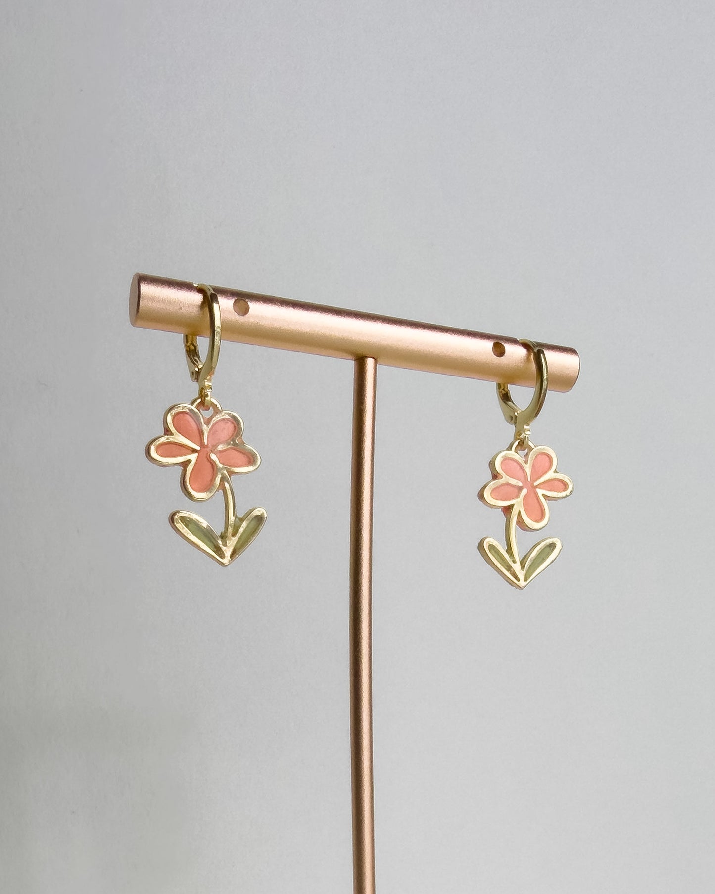 Avery Earrings - Pink