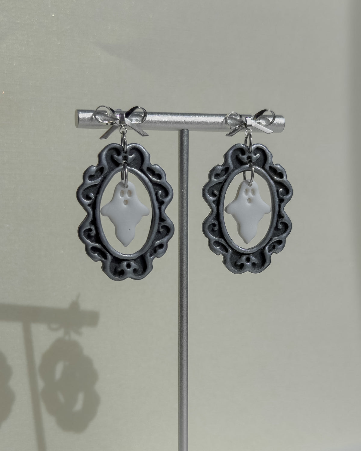 Waverly Earrings - Black